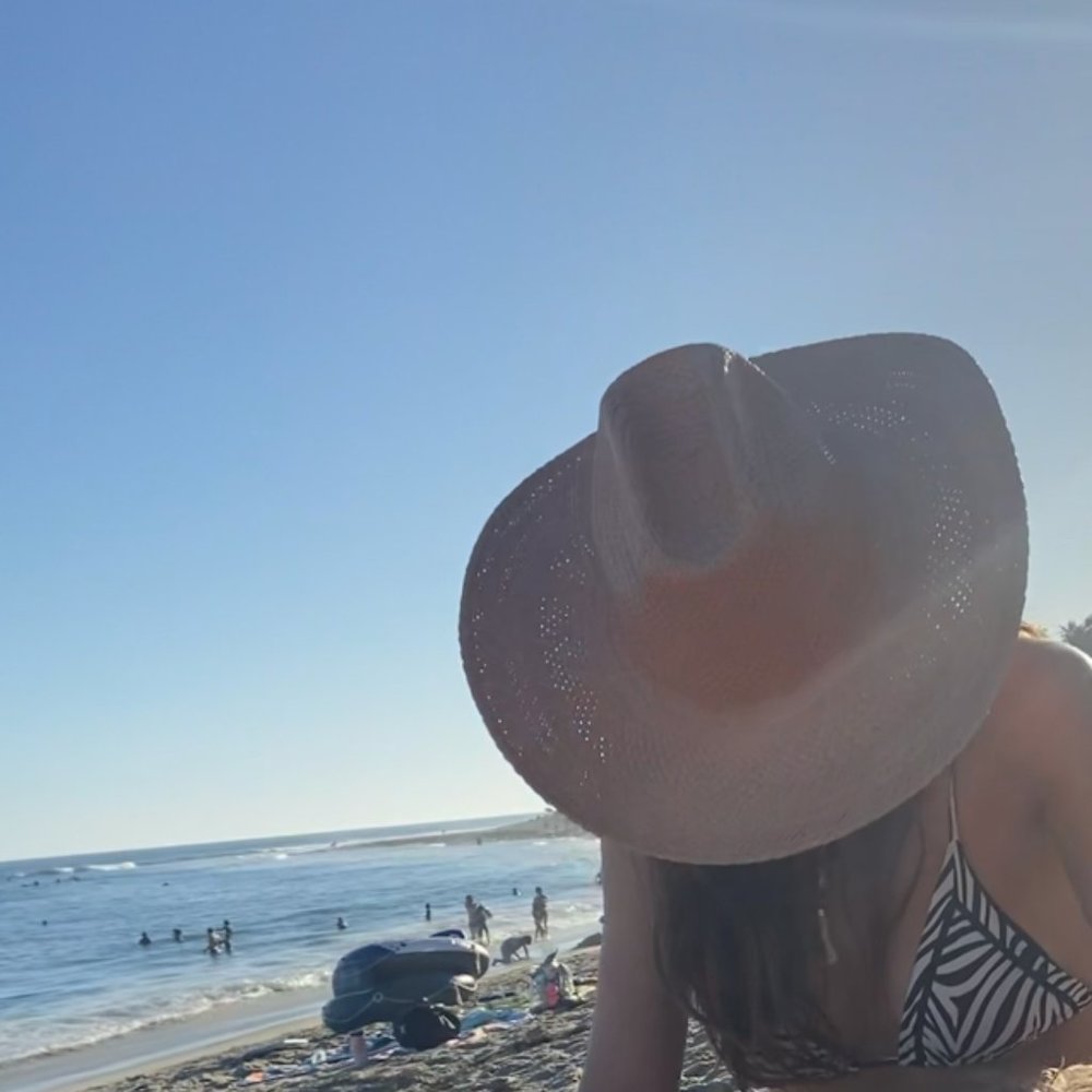 Meet your Posher, Cat